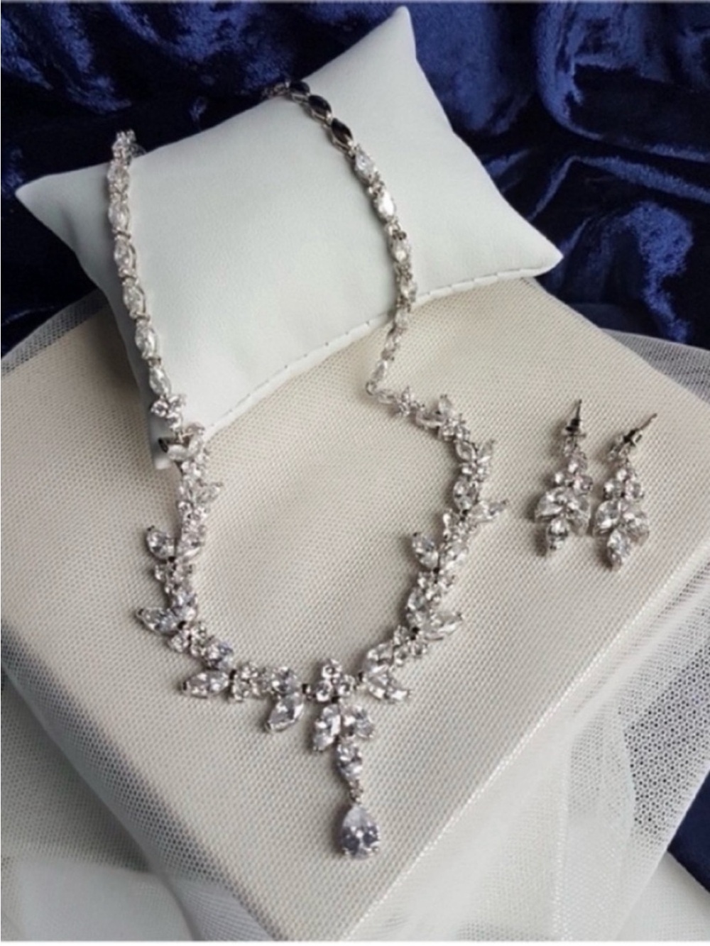 Swarovski Elements Platinum Marquis Teardrop Leaf Necklace & Earrings SET